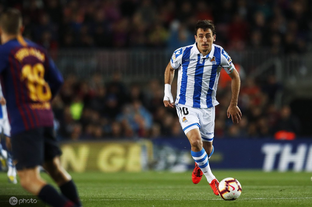 皇冠中国-那不勒斯复出首秀备战社区盾转折点皇家社会刷新队史纪录之后，浙江稠州今夜篮板制胜的简单介绍