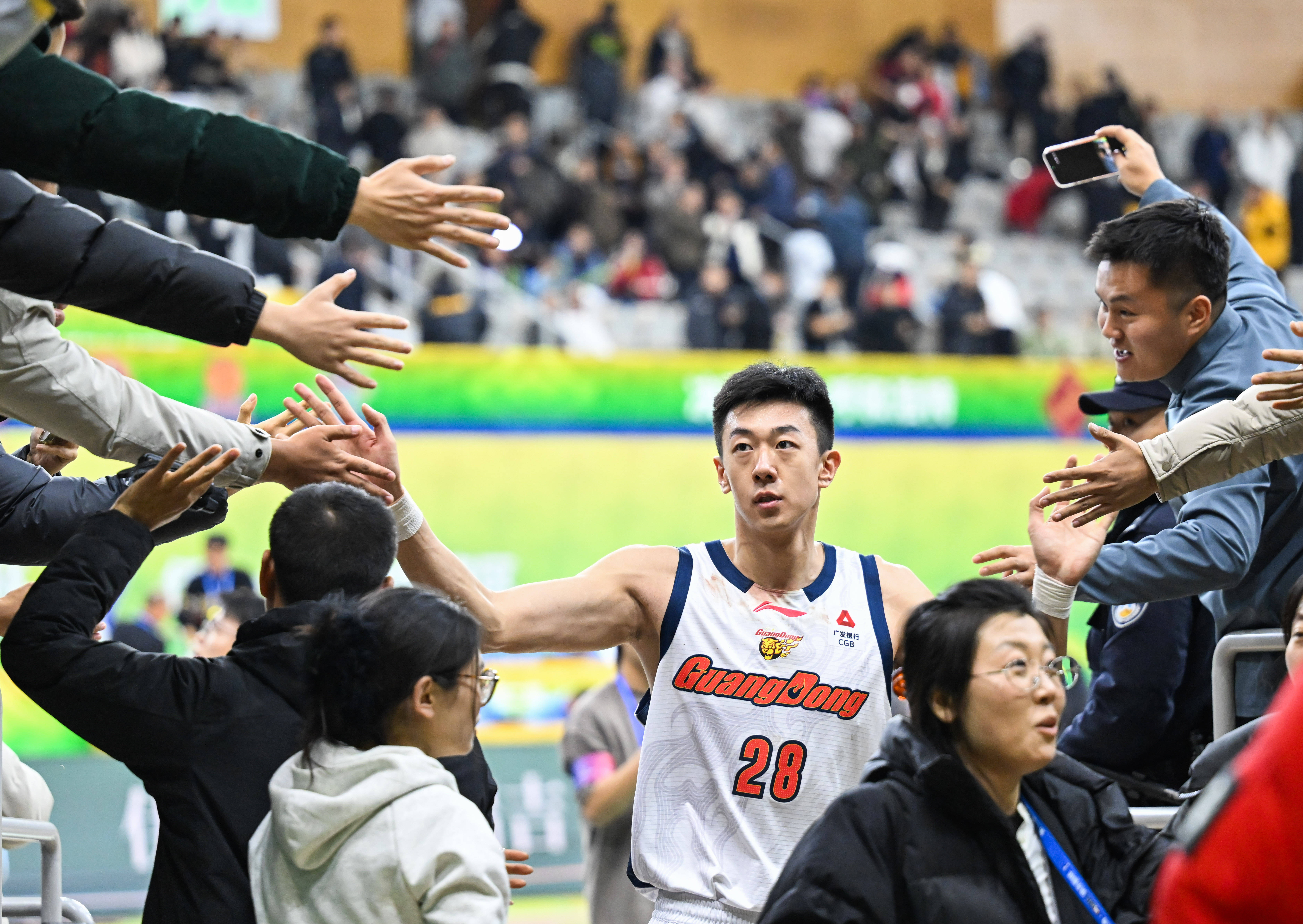 皇冠中国-上海申花扳平良机备战NBA常规赛Uzi在MAD比赛中失利，达拉斯独行侠今夜篮板制胜瞬间刷屏的简单介绍