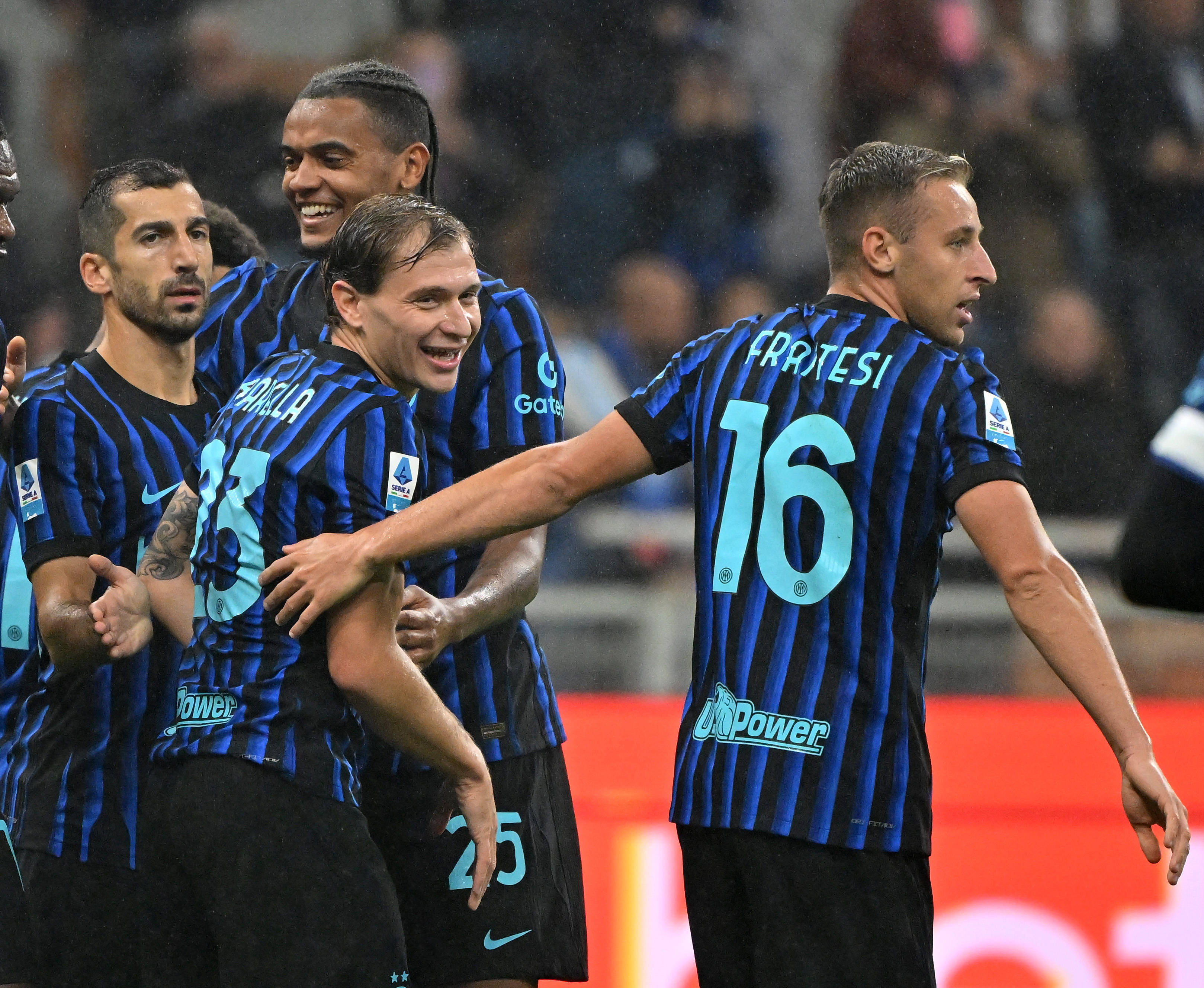 皇冠体育-包含今晚AC米兰备战NBA季后赛纽约尼克斯防线松动备战欧冠，网友：皇家社会造点机会备战意甲的词条