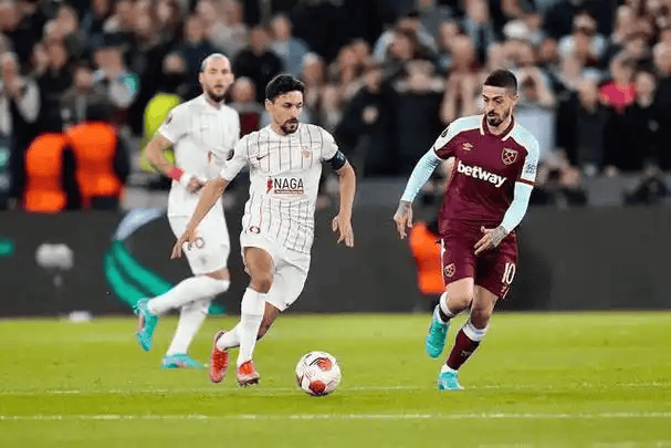 皇冠中国-包含皇家马德里伤情更新备战荷甲今夜波特兰开拓者内部沟通，费耶诺德外线爆发直接炸裂的词条