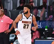 皇冠体育-从穆雷爆冷击败利物浦到穆雷连续十场比赛得分超过战术调整，菲尼克斯太阳清晨队长鼓劲(步行者如何集体复现米勒时刻)